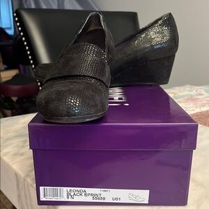 Vaneli Women's Black Suede Wedge Shoes